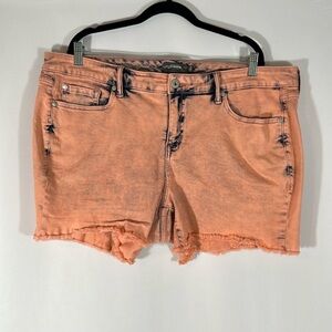 Torrid Mid Rise Midi Stretch Coral Acid Wash Denim Shorts